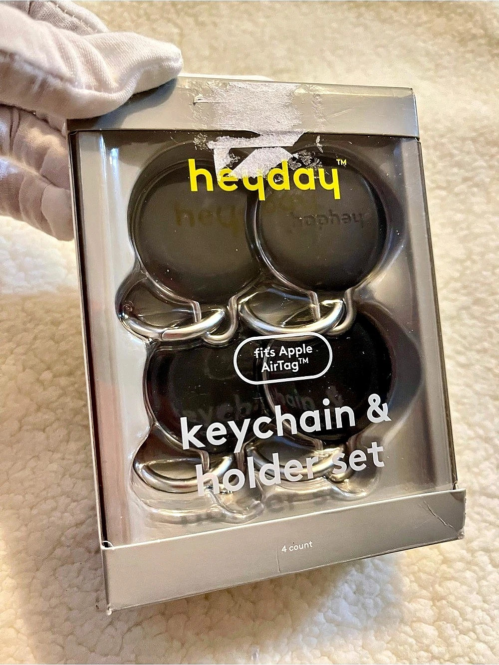 heyday Apple AirTag keychain & holder set Black & Silver NWT 4 Count